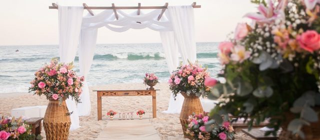 Mini-Wedding e Casamento na Praia